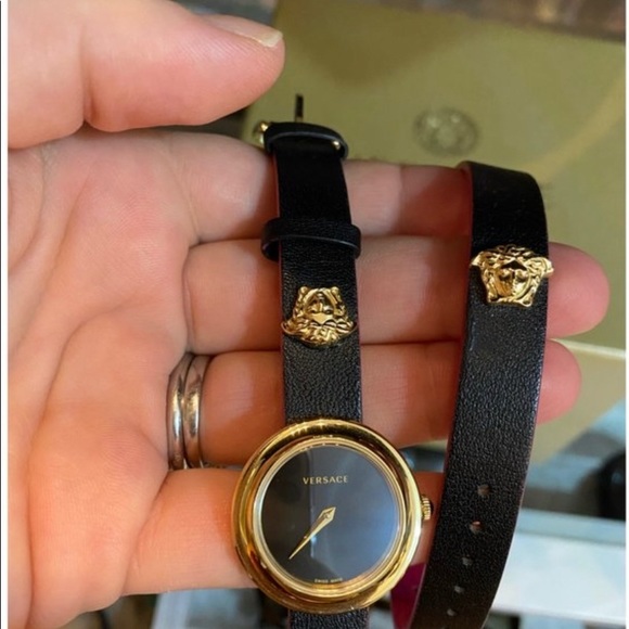 Versace arm wrap watch - Picture 4 of 7